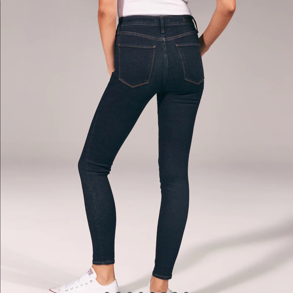 Abercrombie and Fitch super skinny high rise jeans - Picture 3 of 5